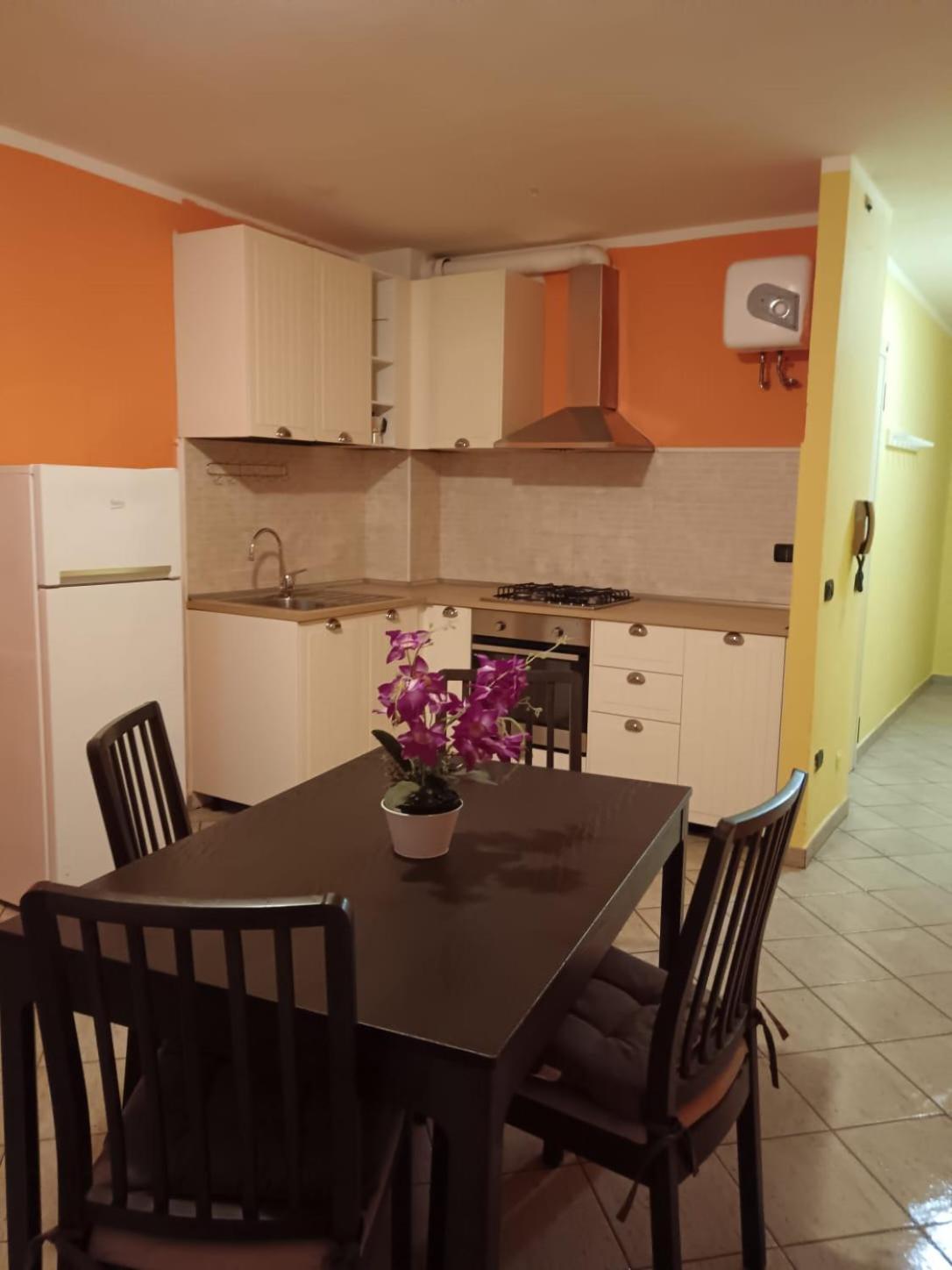 Appartamento Colonne 14 30 Parma Buitenkant foto